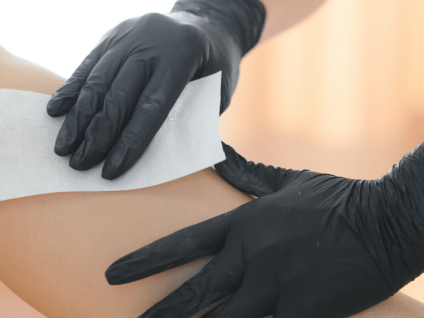 Épilations à la cire — Douceur, précision &amp; confort longue durée